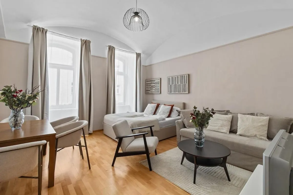 Neben Dem Augarten I 5 Min To Metro I 10 Min To City Bécs Apartman