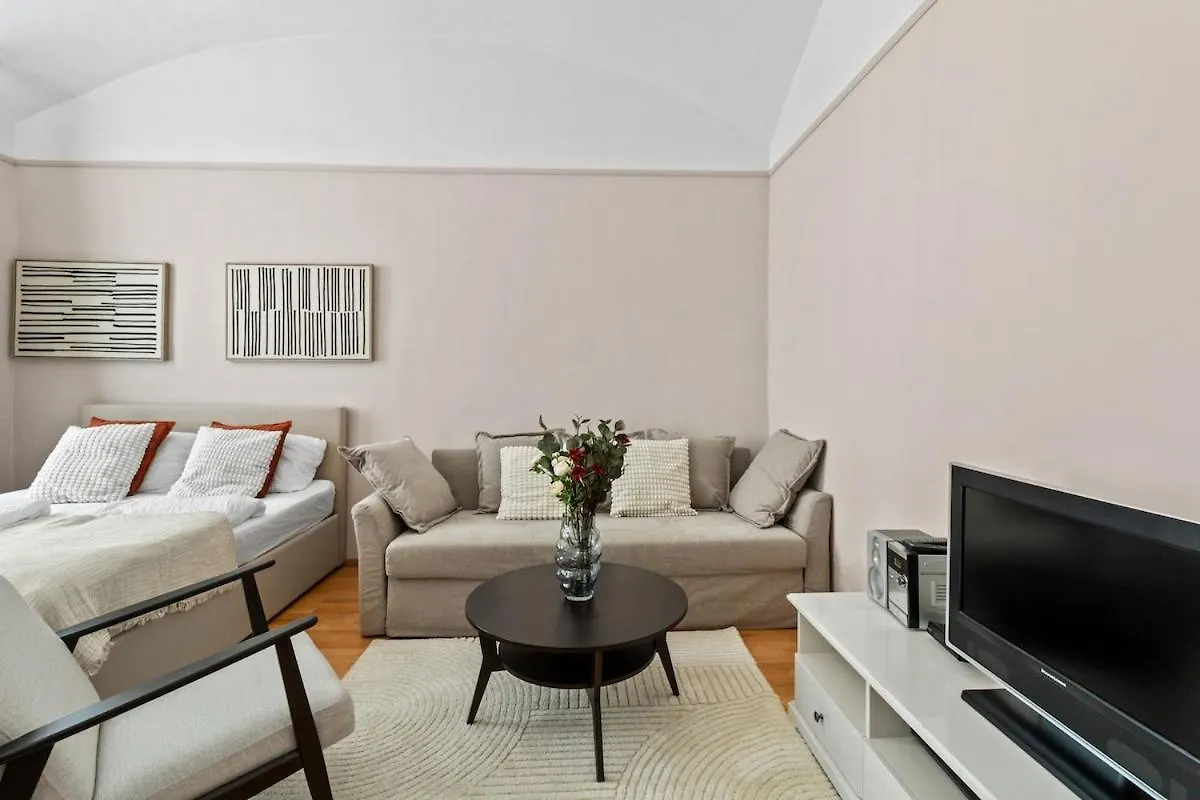 Neben Dem Augarten I 5 Min To Metro I 10 Min To City Bécs Apartman