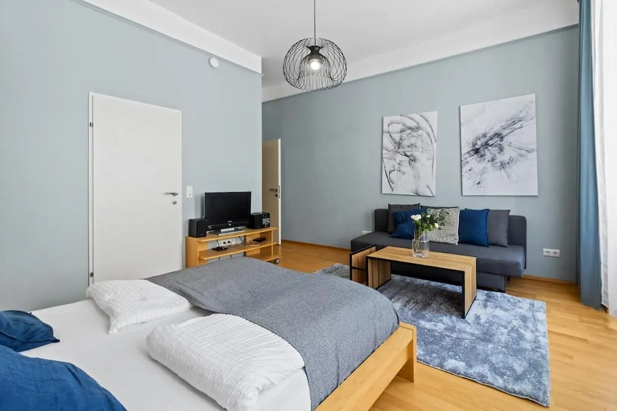 Neben Dem Augarten I 5 Min To Metro I 10 Min To City Bécs Apartman